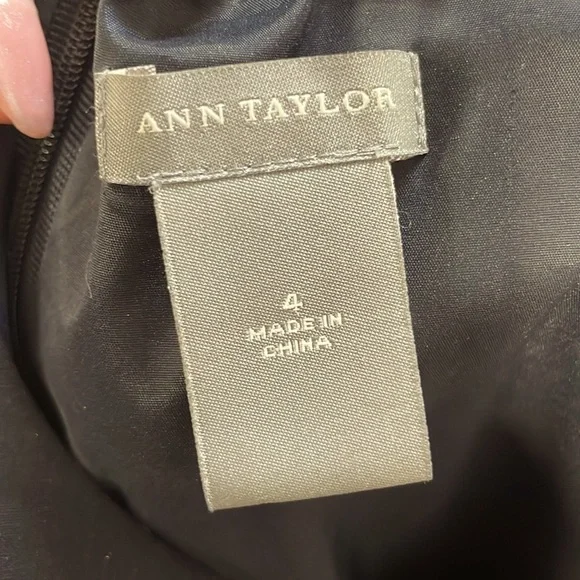 AnnTaylor navy blue sleeveless dress size 4 - Picture 5 of 6